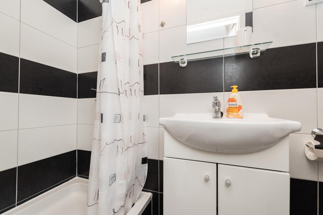 Apartment Studio Vinka *
